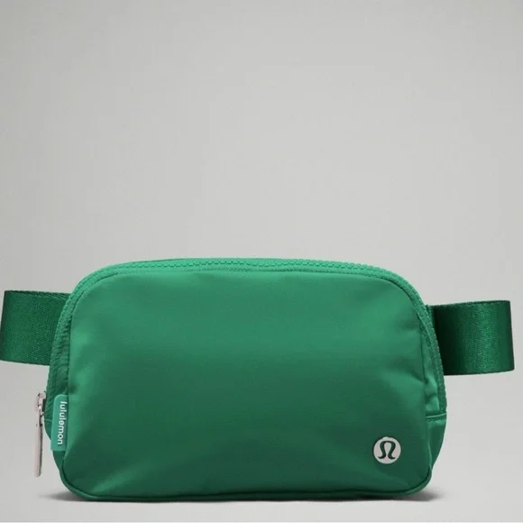 Lululemon Everywhere Belt Bag 1L - Picture 1 of 8